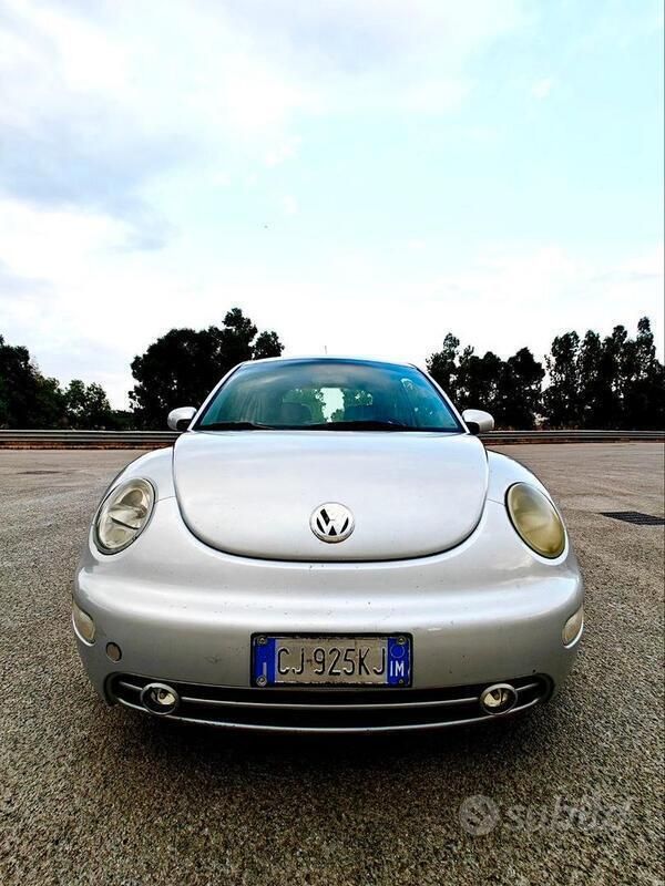 Usata VW Beetle 101 CV (74 kW) 2003 Grigio Utilitaria