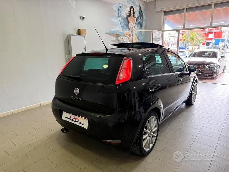 Usata Fiat Punto Sport 95 CV (69 kW) 2012 Nero Utilitaria