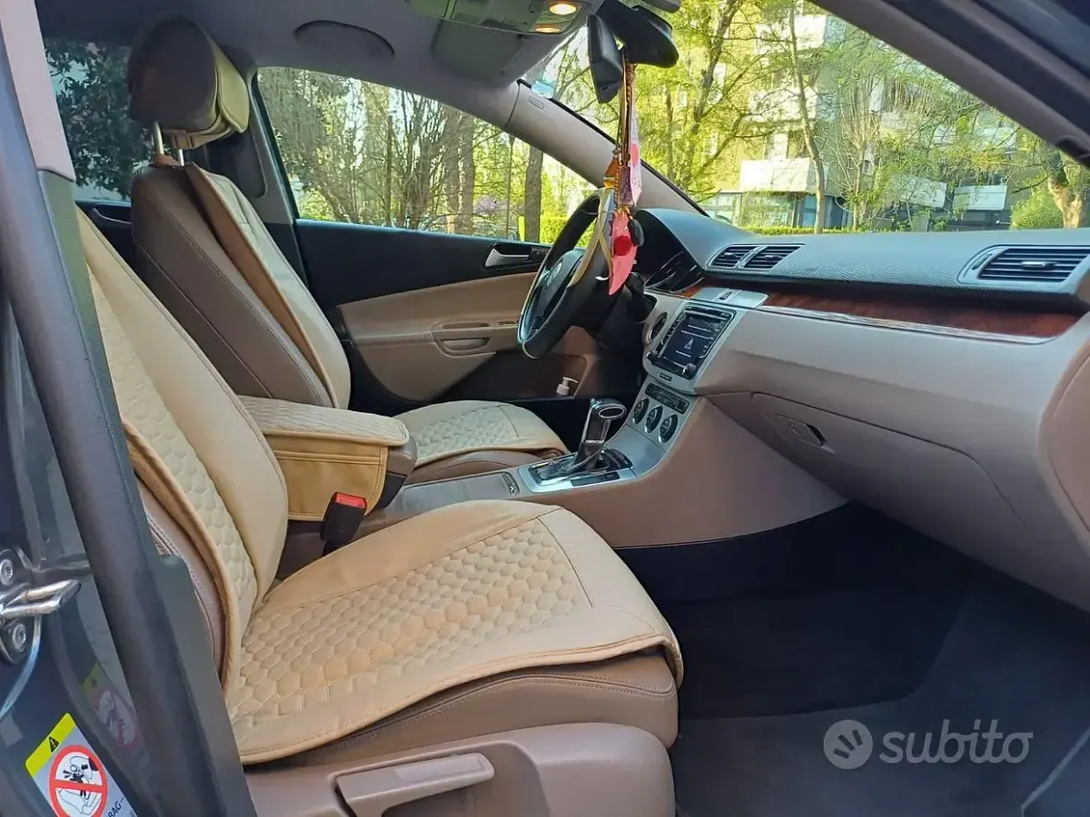 Usata VW Passat Highline 170 CV (125 kW) 2009 Grigio Station wagon