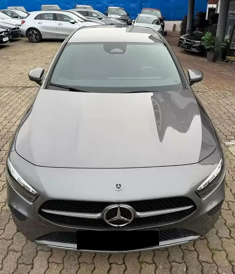 Usata Mercedes A180 Progressive 116 CV (85 kW) 2025 Grigio Berlina
