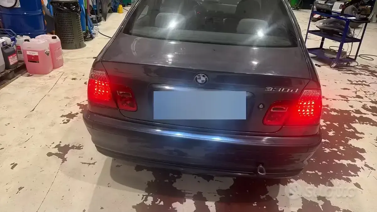 Usata BMW 330 184 CV (135 kW) 2001 Grigio Berlina