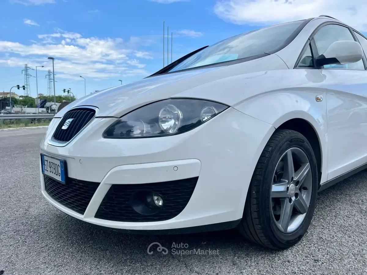 Usata Seat Altea XL I-Tech 105 CV (77 kW) 2015 Bianco Monovolume