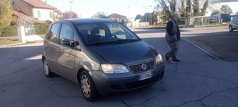 Usata Fiat Idea Dynamic 90 CV (66 kW) 2008 Monovolume