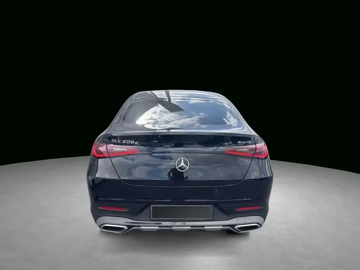 Usata Mercedes GLC200 Edition 163 CV (119 kW) 2025 Nero SUV