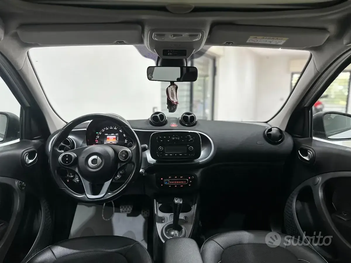 Usata Smart ForFour Brabus 109 CV (80 kW) 2018 Bianco Utilitaria