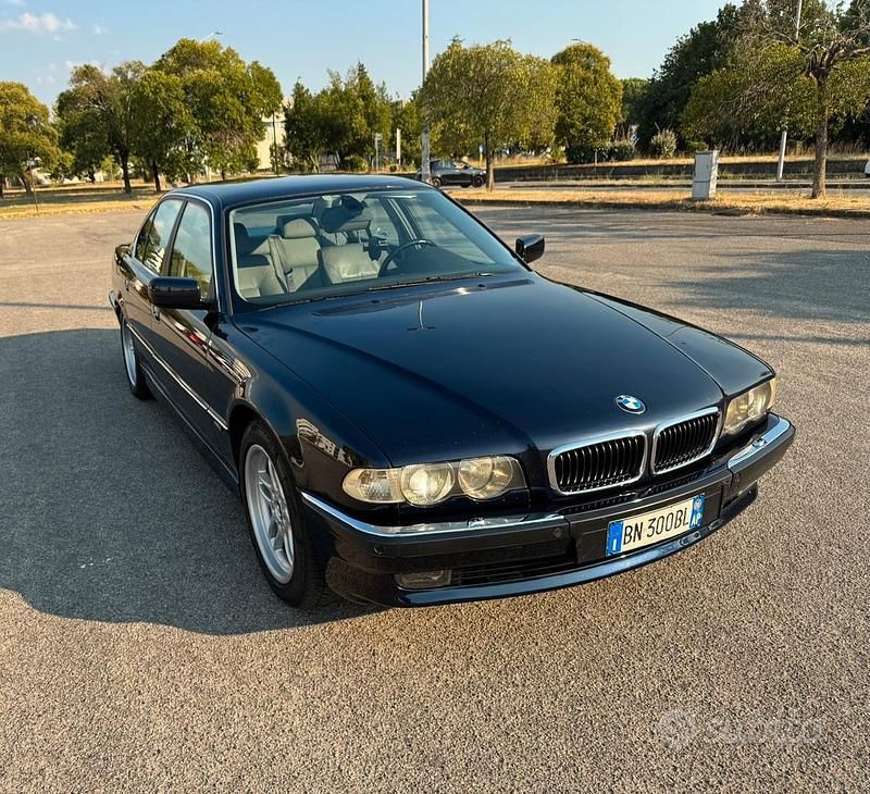 Usata BMW 730L 193 CV (141 kW) 2000 Blu Berlina