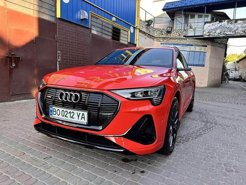 Usata 2020 Audi e-tron Sportback Ambiente SUV | 41.000 € (Buon prezzo) - Immagine 1/4