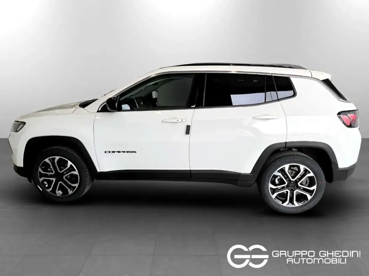 Usata Jeep Compass Limited 131 CV (96 kW) 2023 Alpine white SUV
