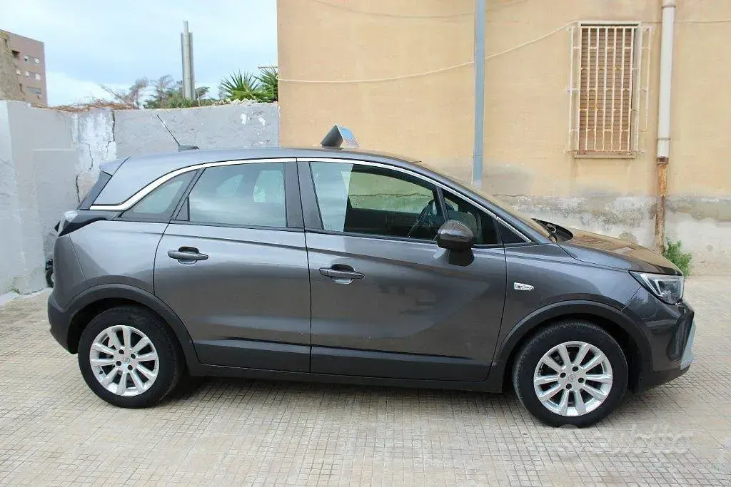 Usata Opel Crossland Elegance 83 CV (61 kW) 2021 Grigio SUV