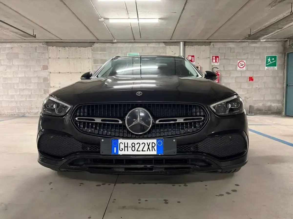 Usata Mercedes C220 Premium 200 CV (147 kW) 2022 Grigio Station wagon