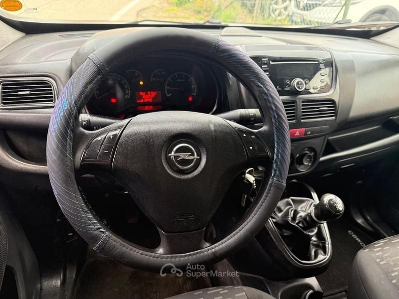 Usata Opel Combo 120 CV (88 kW) 2013 Bianco Monovolume