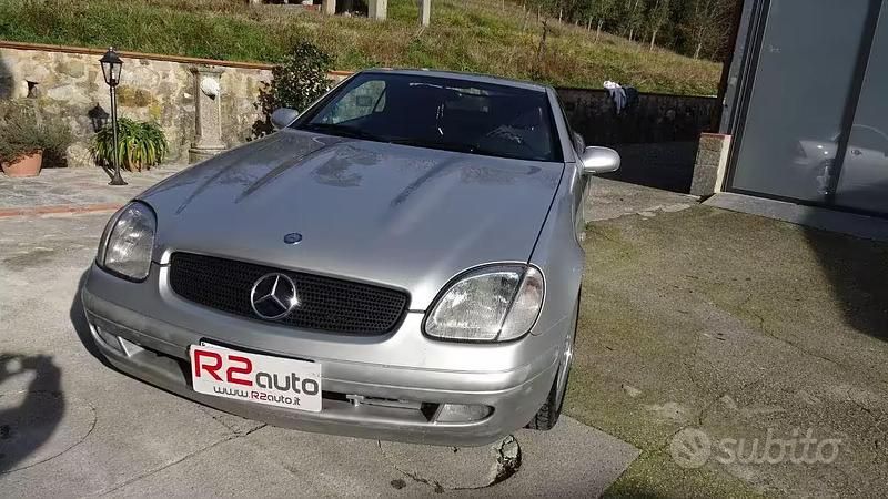 Usata Mercedes SLK200 192 CV (141 kW) 1998 Grigio Cabrio