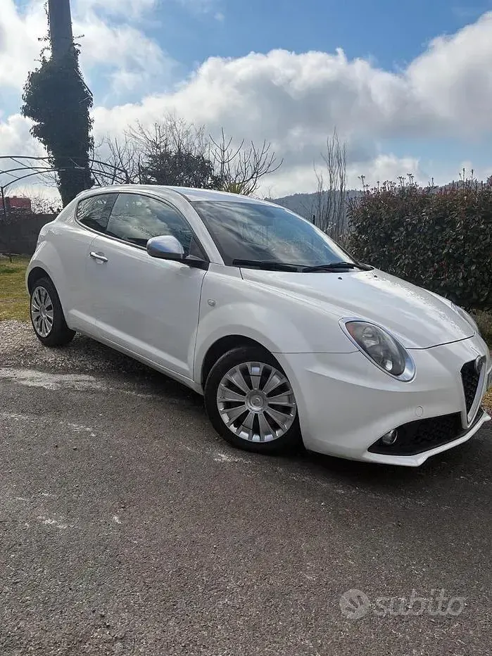 Usata Alfa Romeo MiTo 90 CV (66 kW) 2018 Bianco Utilitaria