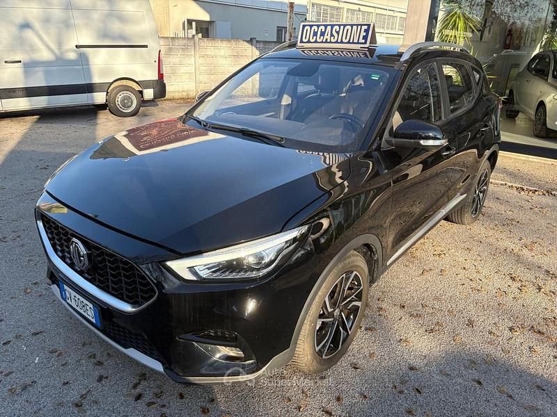Nero Usata 2024 MG ZS Luxury Tre volumi | 15.990 € (Buon prezzo) - Immagine 1/4