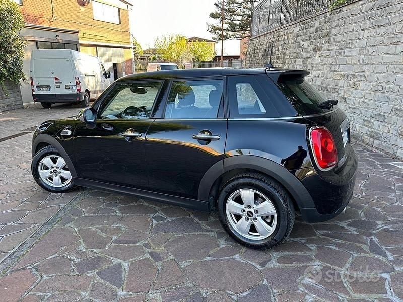 Usata Mini One D 95 CV (69 kW) 2016 Nero Utilitaria