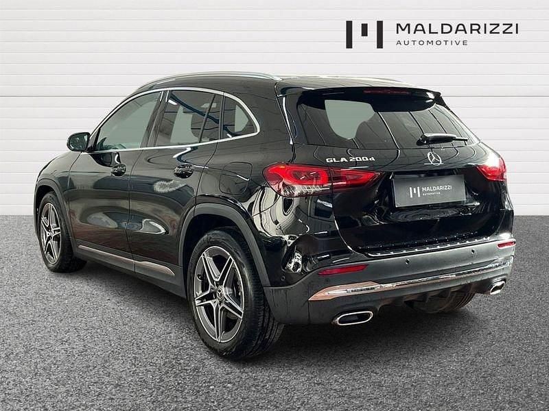 Usata Mercedes GLA200 Premium 150 CV (110 kW) 2022 Nero SUV