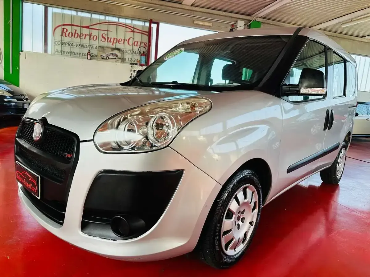 Usata Fiat Doblò Emotion 105 CV (77 kW) 2011 Monovolume