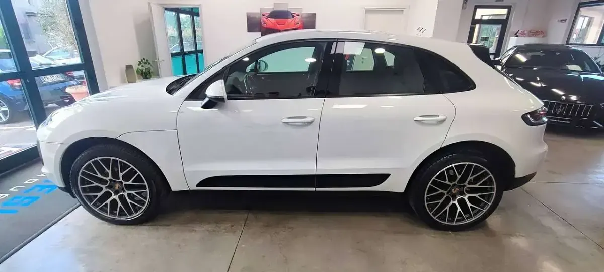 Usata Porsche Macan 245 CV (180 kW) 2019 Bianco carrara SUV