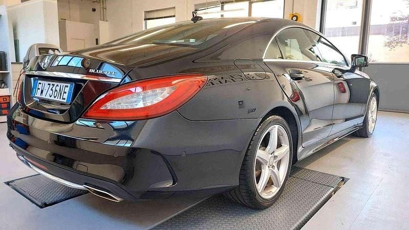 Usata Mercedes CLS250 AMG 204 CV (150 kW) 2015 Nero metallizzato metallizzato Berlina