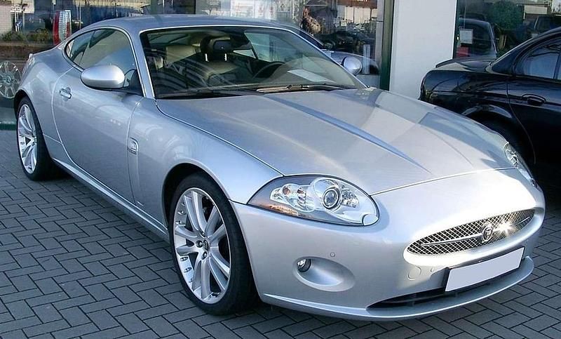 Usata Jaguar XK 298 CV (219 kW) 2006 Argento Coupé