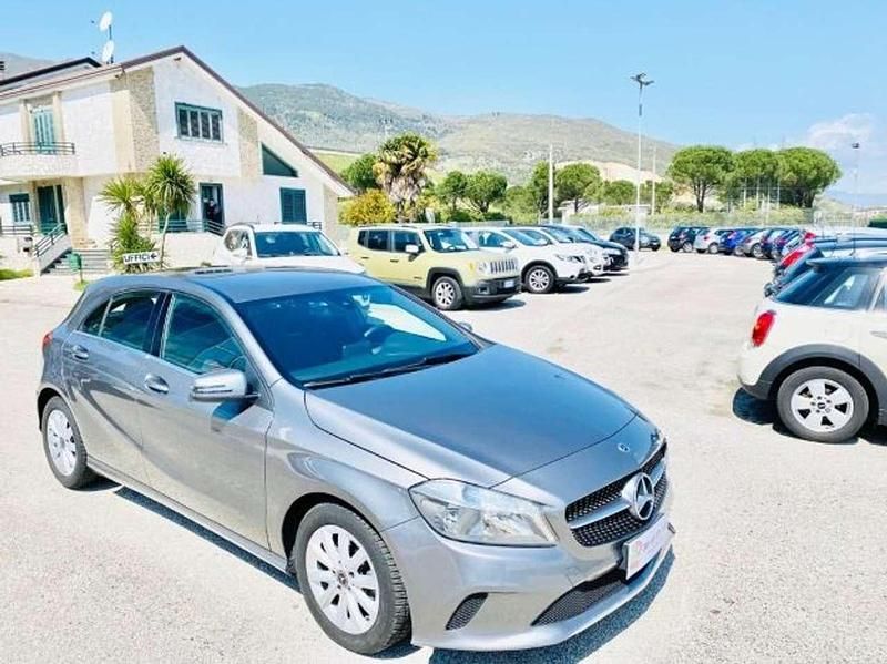 Usata Mercedes A160 90 CV (66 kW) 2017 Other Berlina