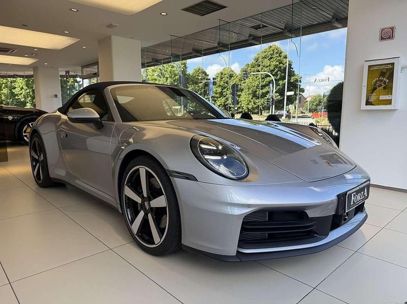 Usata Porsche 911 Carrera Cabriolet 394 CV (289 kW) 2025 Argento gt Cabrio
