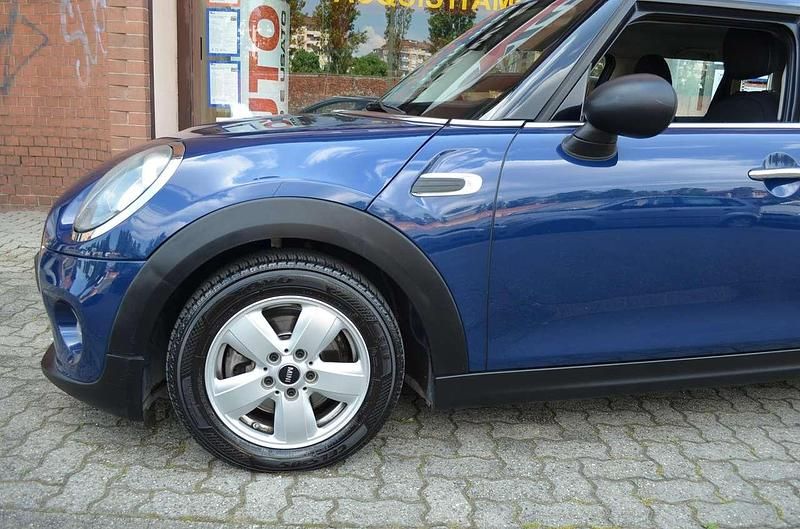 Usata Mini One D Business 95 CV (69 kW) 2017 Blu/azzurro Utilitaria