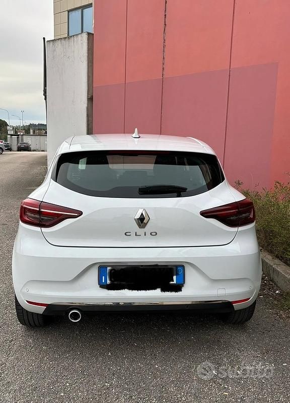 Usata Renault Clio V Intens 90 CV (66 kW) 2021 Bianco Utilitaria