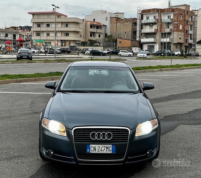 Usata Audi A4 140 CV (102 kW) 2005 Grigio Berlina