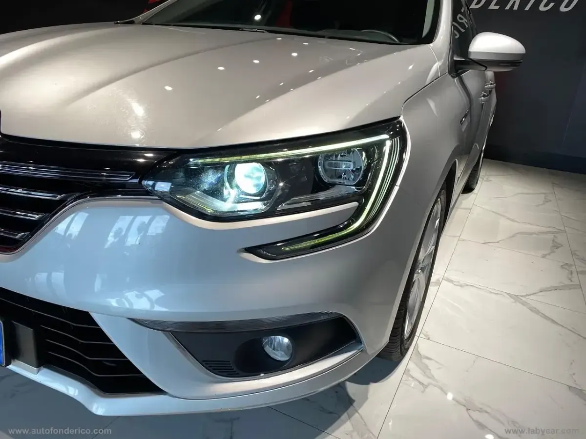 Brugt Renault Mégane Techno 115 HK (84 kW) 2019 Sølv