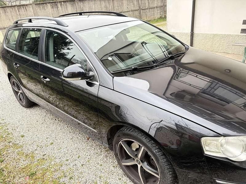 Usata VW Passat Highline 140 CV (102 kW) 2009 Nero Station wagon