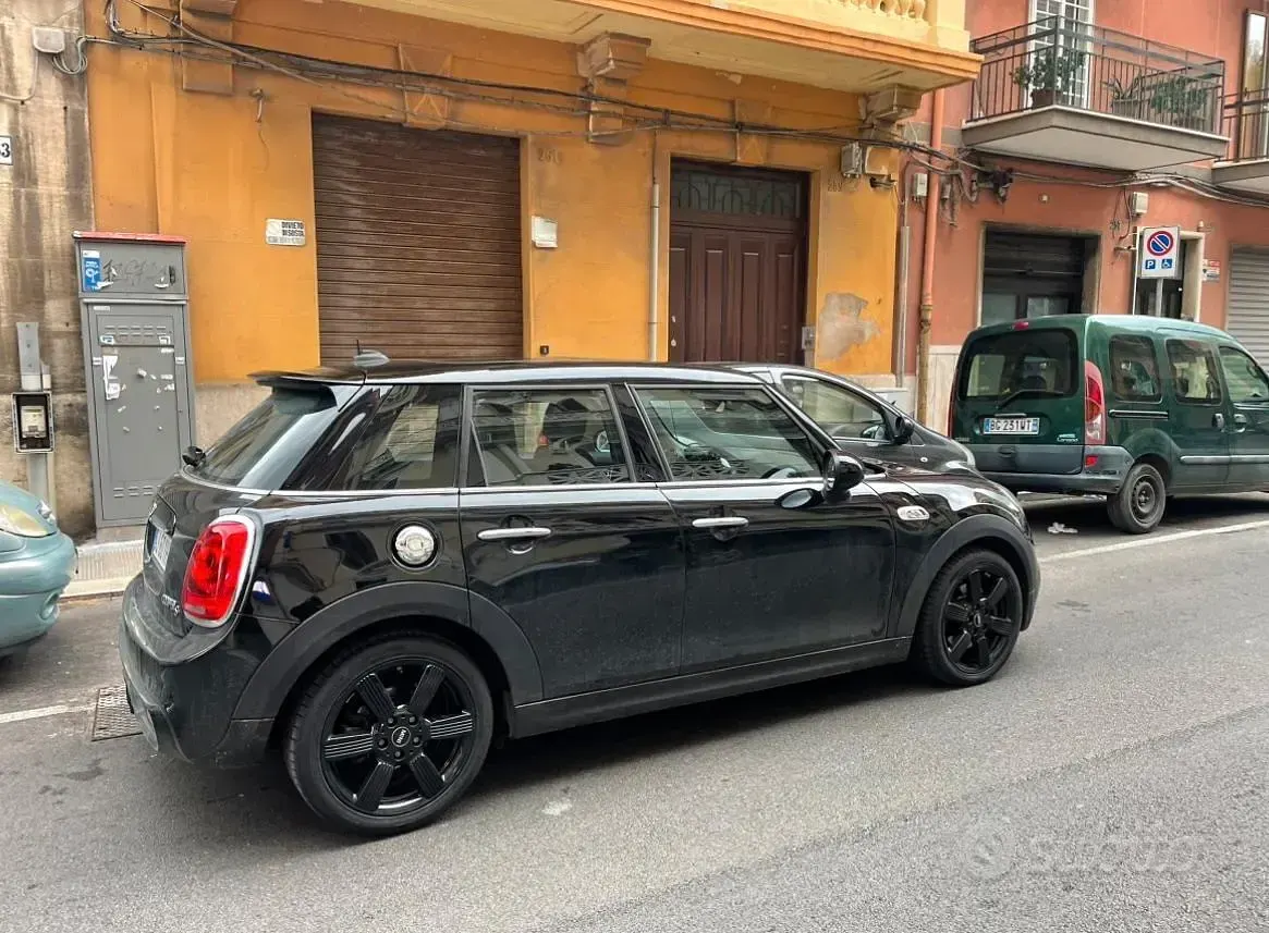 Usata Mini Cooper S 192 CV (141 kW) 2017 Nero Utilitaria