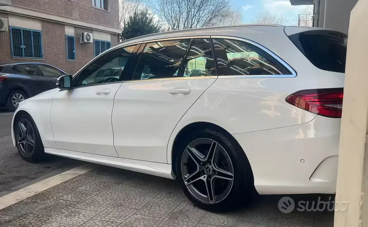 Usata Mercedes C220 Premium 194 CV (142 kW) 2019 Bianco Station wagon