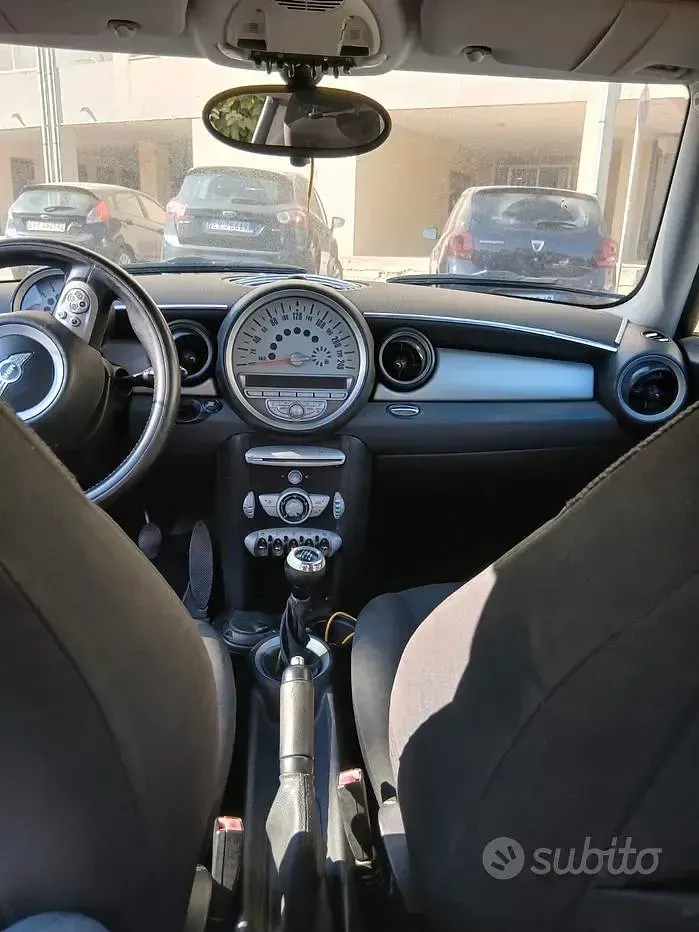 Usata Mini ONE 90 CV (66 kW) 2009 Verde Utilitaria