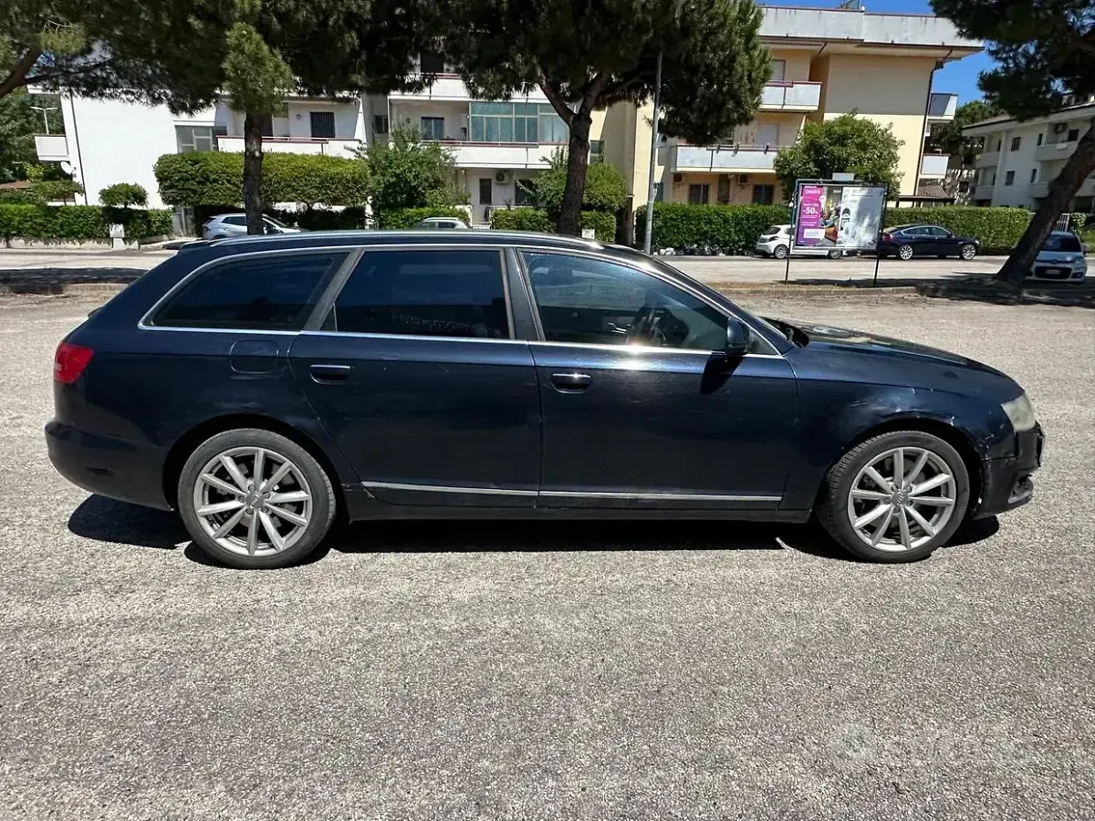 Usata Audi A6 239 CV (175 kW) 2009 Blu Station wagon