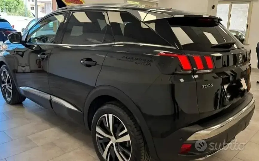 Usata Peugeot 3008 GT-line 120 CV (88 kW) 2018 Nero SUV