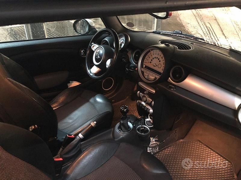 Occasion Mini Cooper D 110 ch (80 kW) 2007 Citadine