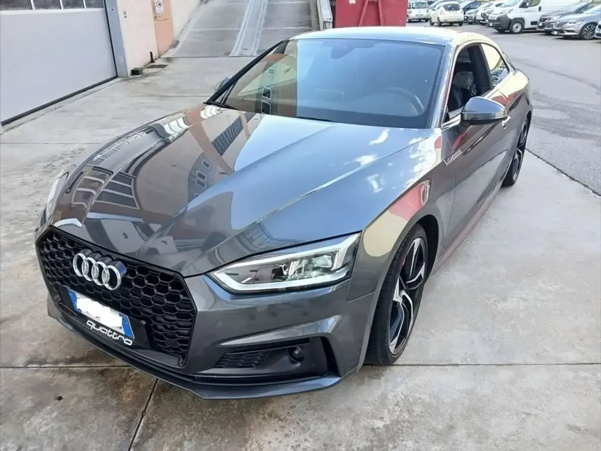 Usata Audi A5 S-line plus 190 CV (139 kW) 2018 Grigio daytona Coupé