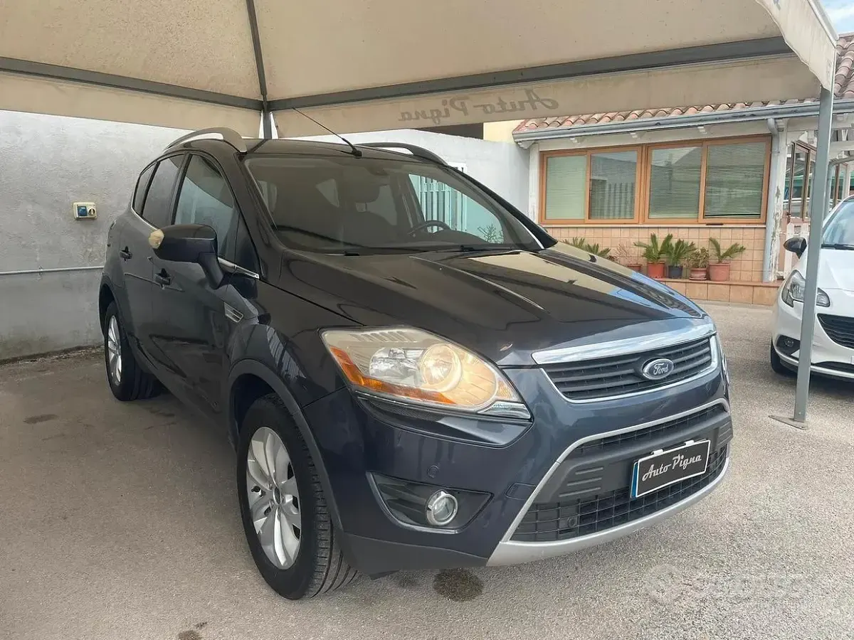 Usata Ford Kuga Titanium 136 CV (100 kW) 2009 Grigio SUV