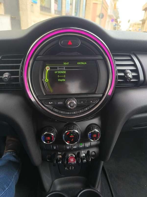 Usata Mini One D 95 CV (69 kW) 2018 Beige Utilitaria