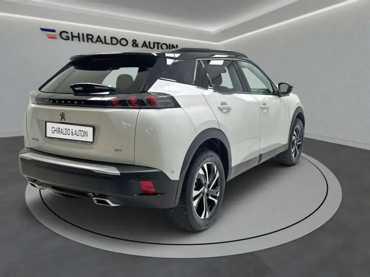 Usata Peugeot 2008 GT 131 CV (96 kW) 2023 Bianco SUV