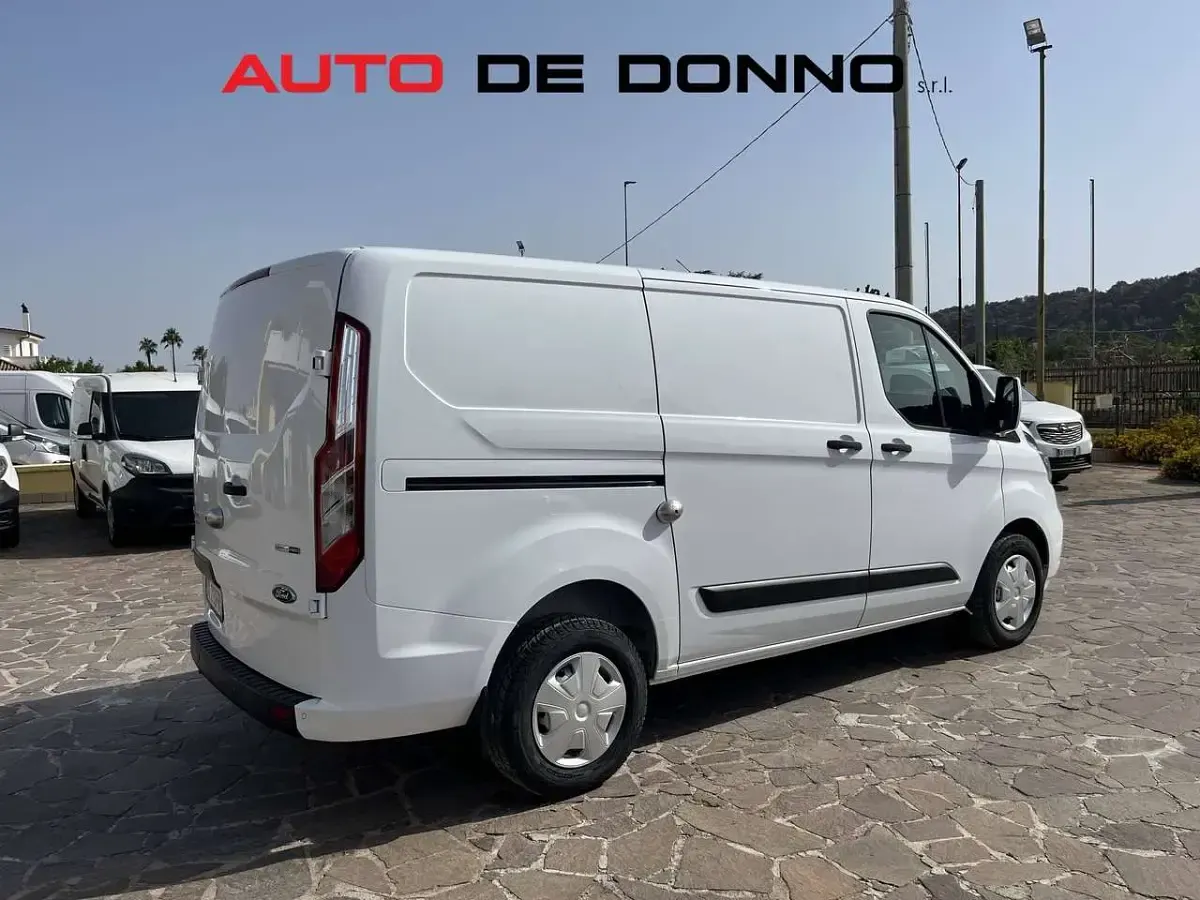 Usata Ford Transit Custom 131 CV (96 kW) 2022 Bianco Furgone