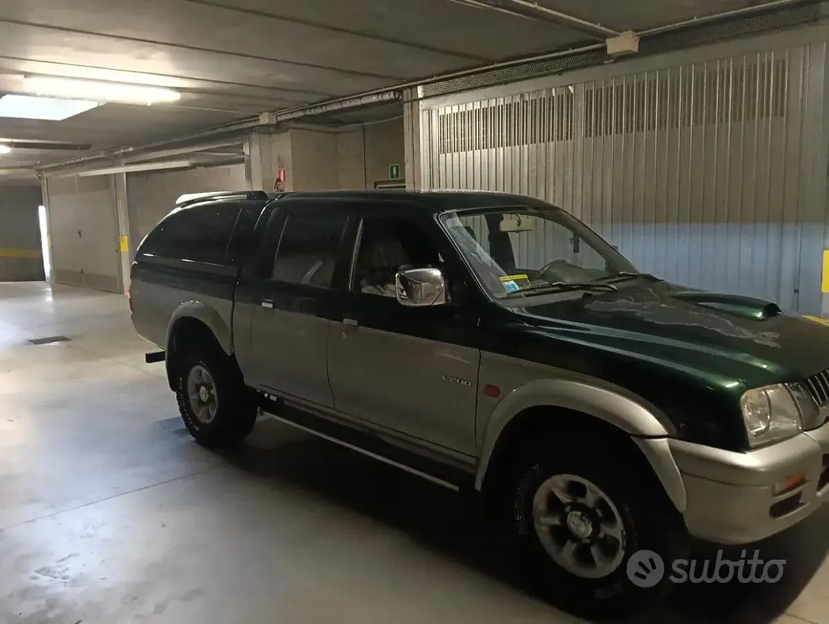 Usata Mitsubishi L200 100 CV (73 kW) 1999 Verde Pick-up
