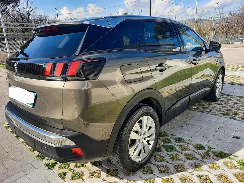 Usata Peugeot 3008 Business-Line 131 CV (96 kW) 2020 Grigio SUV
