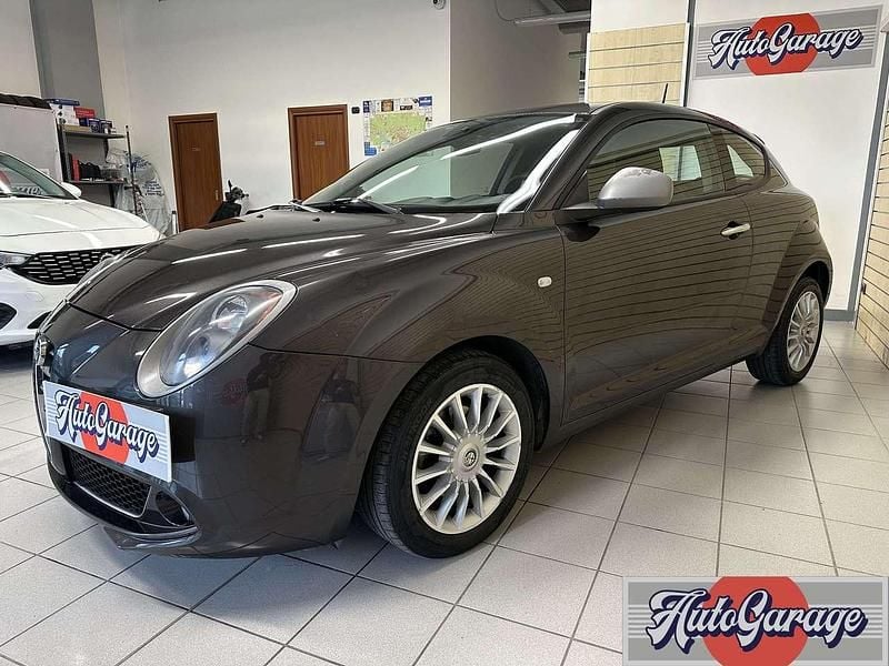 Usata Alfa Romeo MiTo 85 CV (62 kW) 2015 Grigio Utilitaria