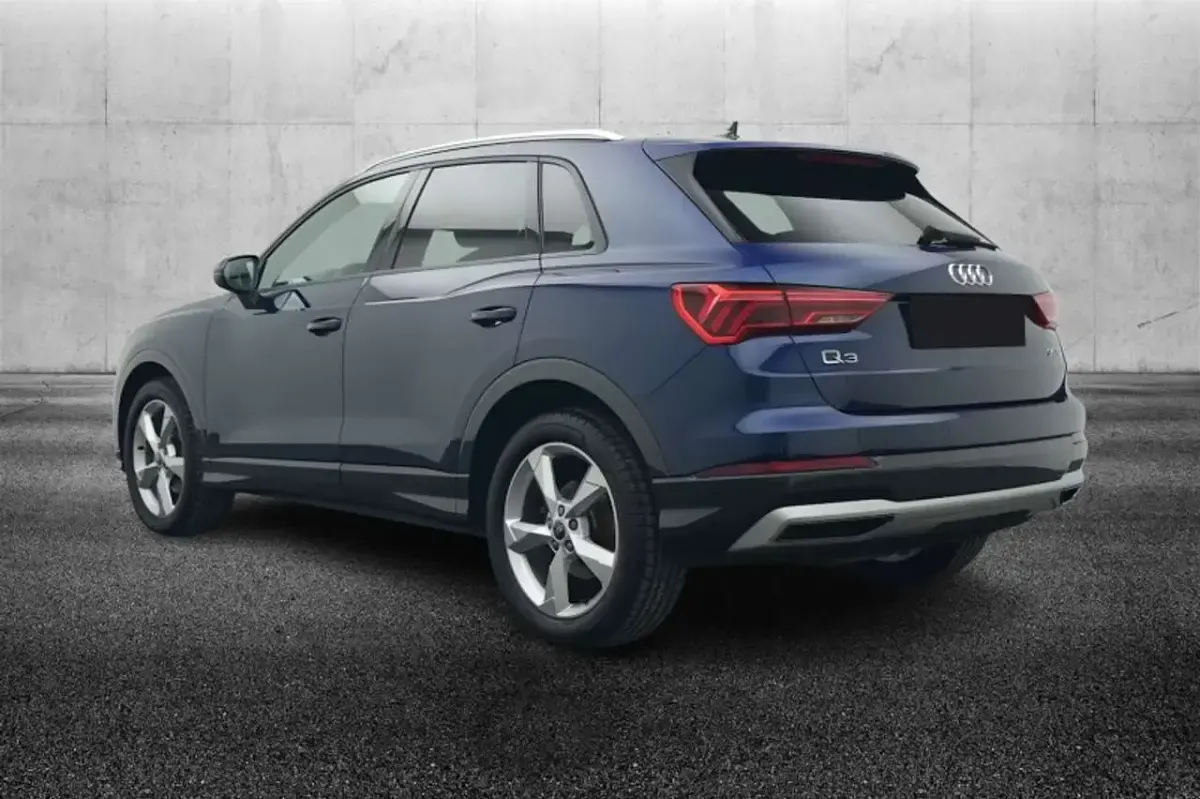 Usata Audi Q3 Advanced 150 CV (110 kW) 2022 Blu/azzurro SUV