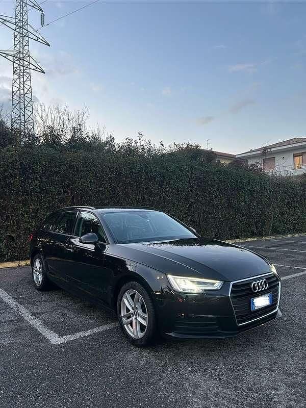 Usado Audi A4 Ambiente 122 CV (89 kW) 2018 Familiar