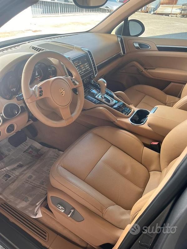 Usata Porsche Cayenne 2011 SUV