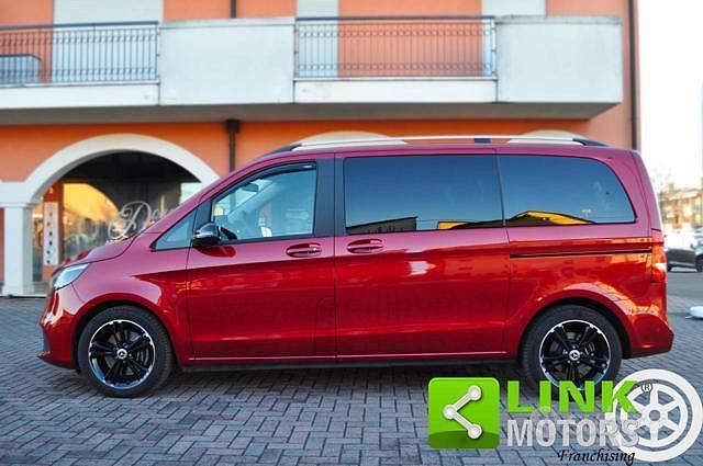 Usata Mercedes V220 Edition 163 CV (119 kW) 2022 Rosso Monovolume