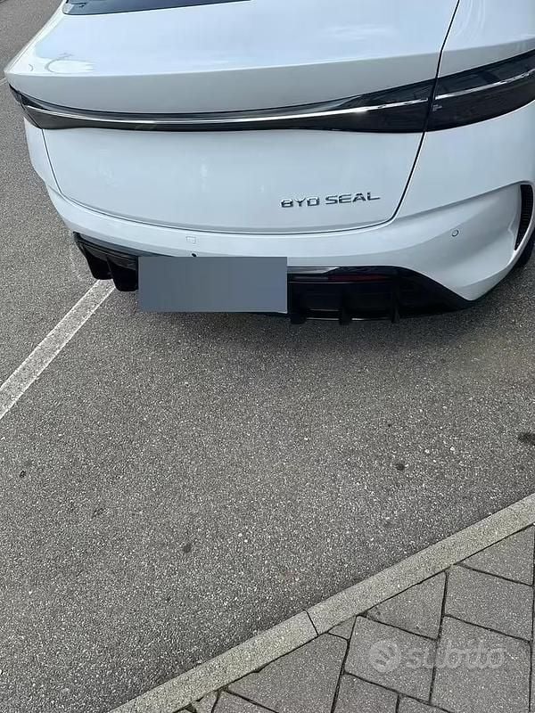 Usata BYD Seal 69 kW (95 CV) 2024 Bianco Berlina